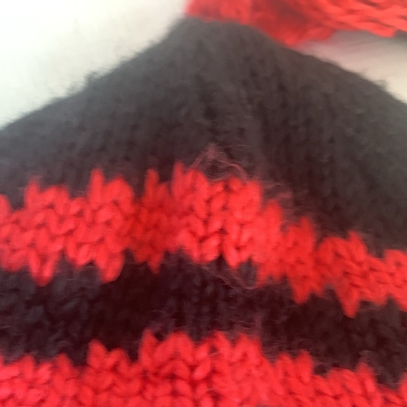 Spider Women’s Winter Knit Hat Ear Flaps Tassels Pink and Black Braided - Picture 4 of 7